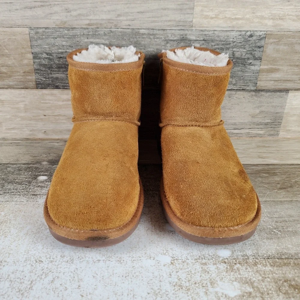 UGG Classic Ultra Mini Womens Boots Sz 4 Chestnut Suede Casual Comfort Side Zip
